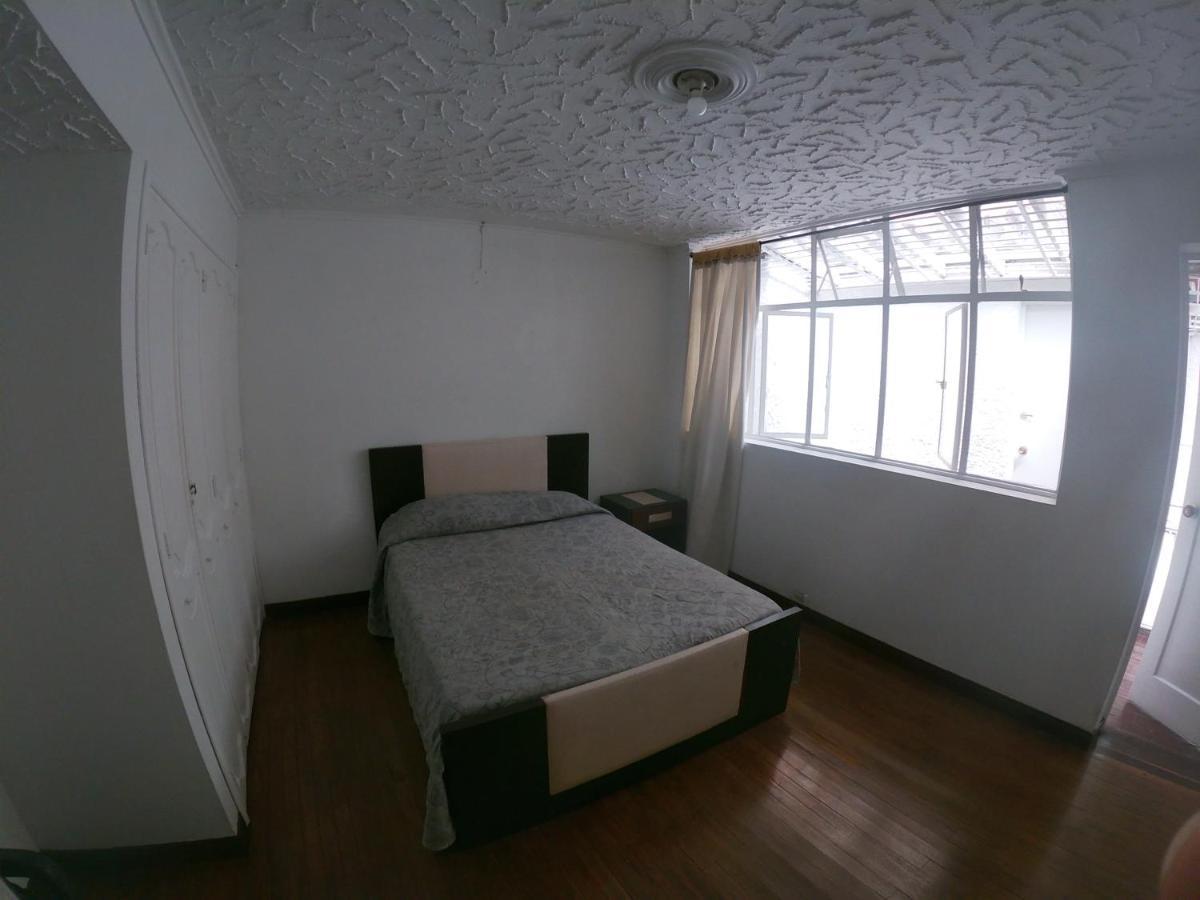 Le VI Hostal Medellín Eksteriør bilde